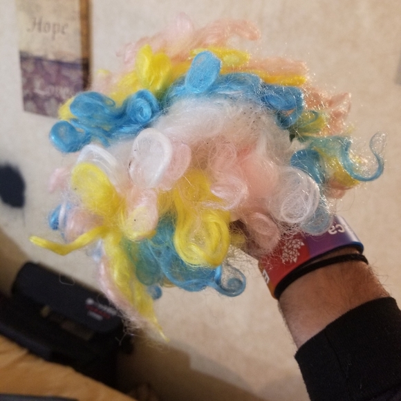 Wig - Picture 2 of 8